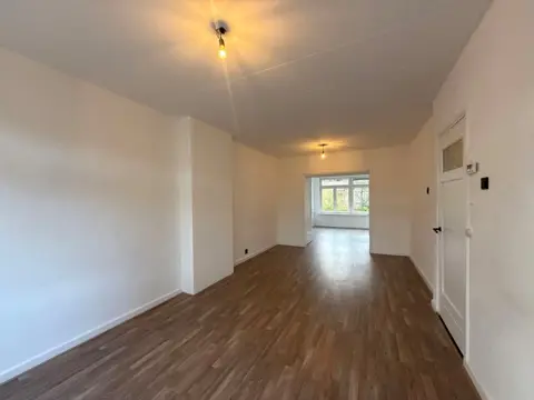 Woning aan de Baljuwplein te Rotterdam