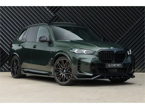 BMW X5 xDrive50e LCI M-sport Pro ACC Pano M Seats Alcantara Hemel Massage Stoelvent. Luchtvering Sky