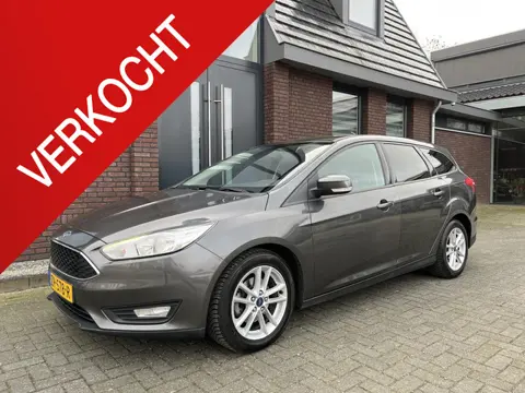 Ford Focus Wagon 1.0 Lease Edition NIEUWE APK | NAV | CRUISE CONTROL | TREKHAAK | Ap­ple Car­Play & 