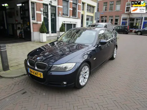 BMW 318i 4-Drs Airco Leer Navi