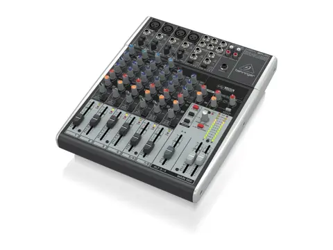 Behringer XENYX 1204USB