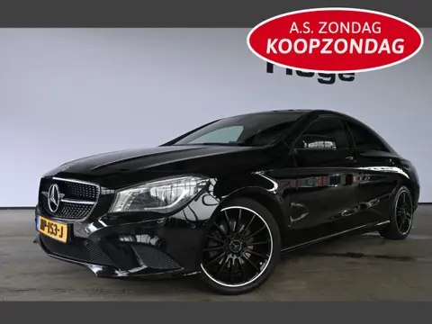 Mercedes-Benz CLA-Klasse 180 Prestige Automaat Clima Navigatie LED Stoelverwarming Leder Inruil Moge