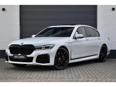 BMW 7-serie 745e High Executive M-Sport | Schuifdak | Laser | HUD |