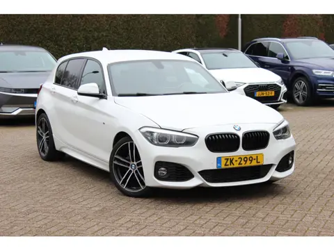 BMW 1-serie 118i Edition M Sport Shadow High Exe. / Leder / Navigatie / Parkeerhulp achter / Keyless