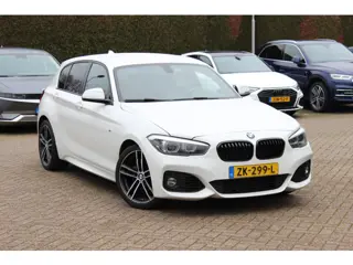 BMW 1-serie 118i Edition M Sport Shadow High Exe. / Leder / Navigatie / Parkeerhulp achter / Keyless