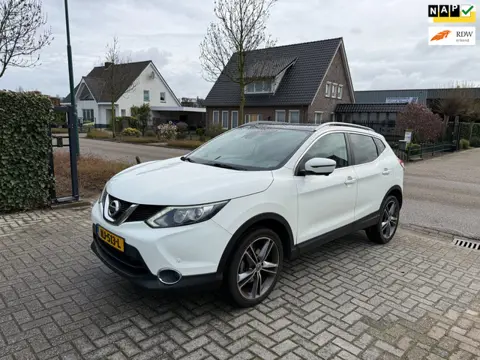 Nissan Qashqai 1.2 Connect Edition | NAP Pano Camera Navi Trekhaak |