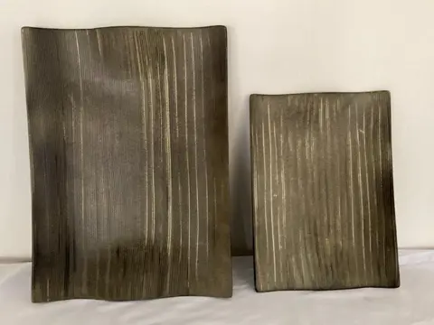 SCHAAL DESIGN GOLD BLACK 40x30 CM NIEUW