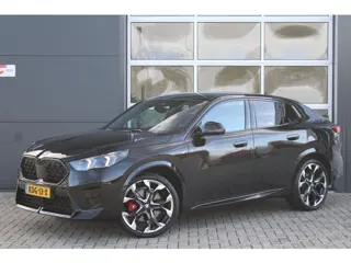 BMW X2 SDrive20i M-Sport Pro | Pano | HK | HUD | Memory | 21'' | Iconic Glow