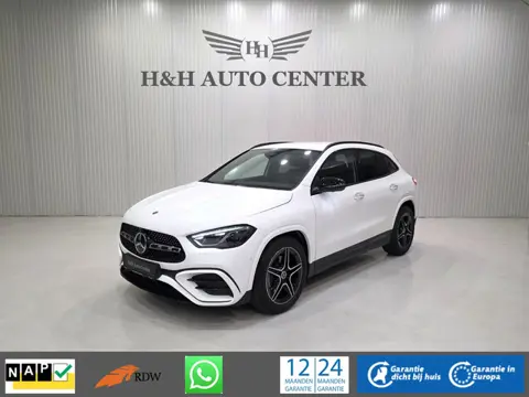 Mercedes-Benz GLA 200 AMG Line MILD HYBRID |CAMERA|CARPLAY|Sfeerverlichting|