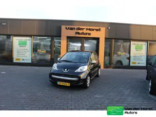 Peugeot 107 1.0-12V Millesim 200 AIRCO (bj 2011)