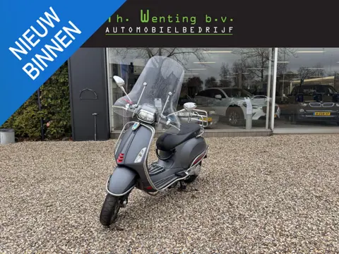 Vespa Sprint 50