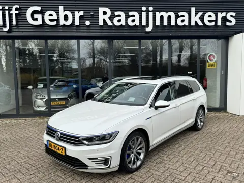 Volkswagen Passat Variant 1.4 TSI GTE Highline*AHK*Panoramadak*EXPORTPRIJS*