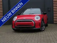 MINI Cabrio 1.5 Cooper Automaat Classic Trim 1e Eigenaar Airco Cr-Control CarPlay