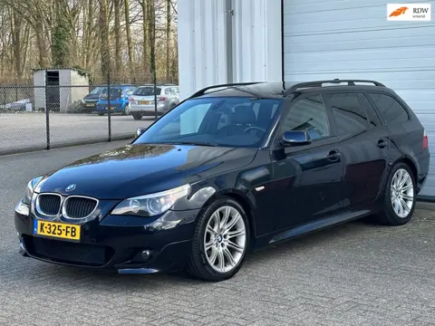 BMW 5-serie Touring 525i High Executive, M-pakket, Xenon, Navi, Pano, Cruise !