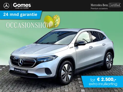 Mercedes-Benz EQA 250 Electric Art 67 kWh | Night pakket | Achteruitrijcamera | Dodehoekassistentie 