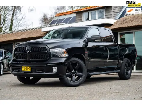 Dodge Ram 1500 5.7 V8 4x4 Crew Cab 5'7 Laramie Schuifdak I LPG I Stuur & stoelverwarming I Trekhaak 