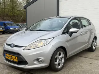 Ford Fiesta 1.4 Titanium | Automaat | Clima | 5drs | PDC