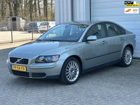Volvo S40 2.4 Kinetic Automaat, Cruise, Elek Pack, Lm Velgen, NAP !