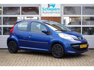 Peugeot 107 1.0-12V XR