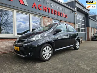 Toyota Aygo 1.0 VVT-i Now Airco! 5-Deurs! NAP! Leuke Auto!