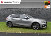 BMW 1-serie 118i Sport Line 1.5 100kW Automaat/Navigatie/carplay/stoelverwarming/btw auto