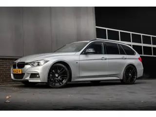 BMW 3 Serie Touring 330i 252 pk Centennial High Executive M-Sportpakket / NL-Auto/ Pano-Dak/ Keyless