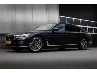 BMW 7 Serie 740Le 327 pk xDrive iPerformance / Nieuwstaat/ Dealer.ond/ Bowers&Wilkins/ Achteras-Stur
