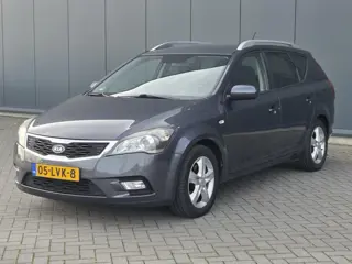 Kia Cee'd 1.4 CVVT X-ecutive Navi