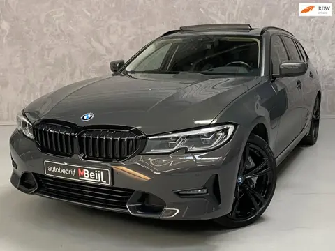 BMW 3-serie Touring 330e High Executive /Pano /Laser /HUD /Carplay