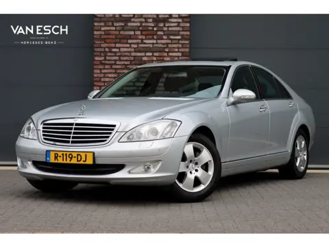 Mercedes-Benz S-Klasse 350 Aut7 | Schuifdak | Trekhaak | Stoelverwarming | Navigatie | DVD | Leder |