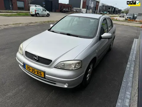 Opel Astra 1.6-16V Edition - Org NL - Airco - Cruise Control - PDC - Trekhaak