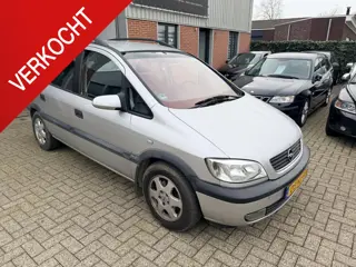 Opel Zafira 1.8-16V Elegance