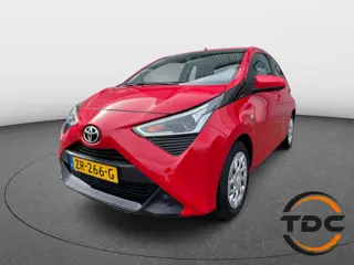 Toyota Aygo 1.0 VVT-i x-play AIRCO CARPLAY CAMERA LED 5-DRS