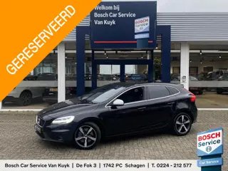 Volvo V40 1.5 T3 Polar+ Sport / Automaat / NL-Auto / Dealer-Onderhouden / Panodak / Harman-Kardon / 