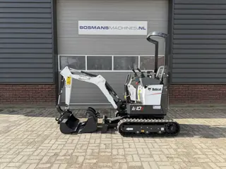 Bobcat E10 z minigraver NIEUW SLOOP / SORTEER functie hydraulische wissel + 3 bakken
