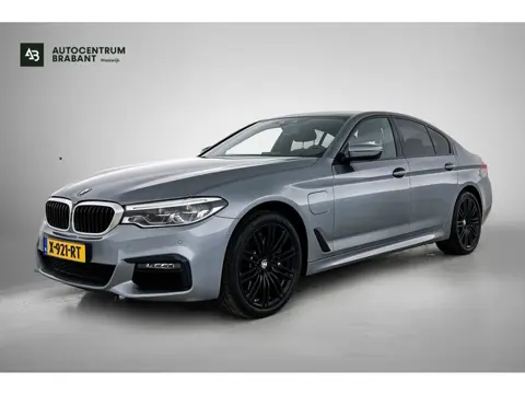BMW 5-serie 530e iPerformance High Executive M-Sport | 252PK | Dealer onderH | Sfeerverl | Head-up |