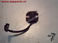 Suzuki AN400 Spanningsregelaar
