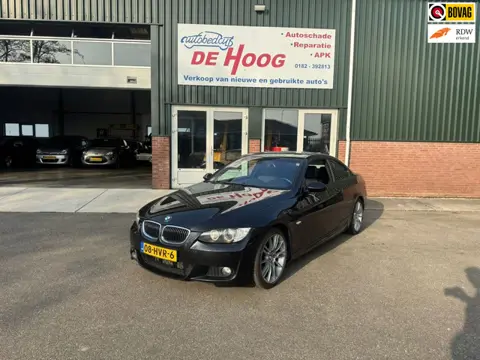 BMW 3-serie Coupé 335i High Executive M-Performance Zeer Lage KM stand