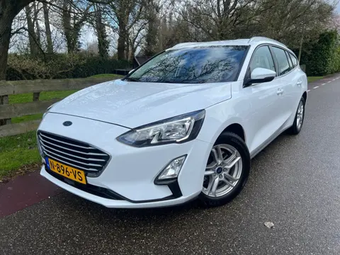 Ford Focus Wagon 1.0 EcoBoost Trend Edition Business Camera PDC