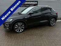 Volkswagen T-Roc 1.5 TSI Sport R-Line met 1500kg Trekgewicht!! | Trekhaak | Camera | Elekt. Achterkl