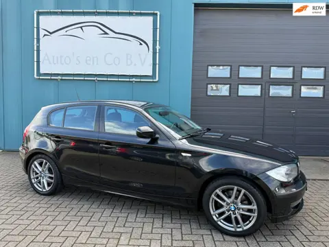 BMW 1-serie 118i Business Line 5-deurs Clima Cruise 17"Lm velgen Zeer nette staat.
