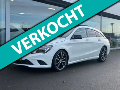 Mercedes-Benz CLA-klasse Shooting Brake 180 Urban Night-pakket automaat , panoramaschuifdak , Apple-