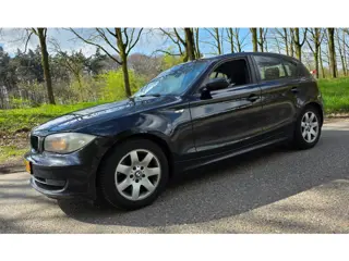 BMW 1-serie 120i Executive - Differentieel hoorbaar -
