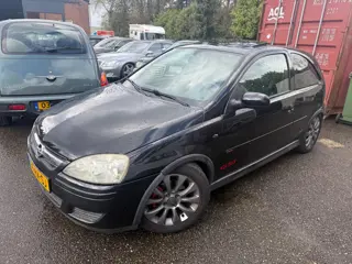 Opel Corsa 1.8-16V GSI Silverline 125 pk