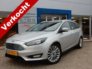 Ford FOCUS Wagon 1.0 125PK Titanium | Voorruitverwarming | Trekhaak | nw distr.riem | 17-inch | PDC 
