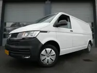 Volkswagen Transporter 2.0 TDI L2H1 airco navigatie pdc 3 zits trekhaak