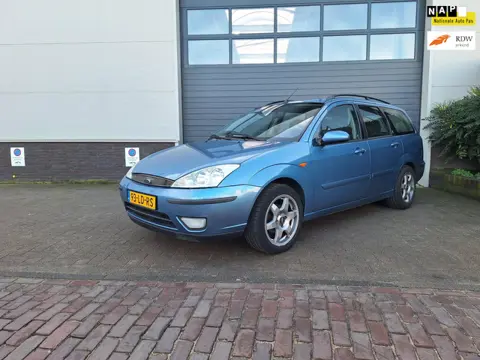 Ford Focus Wagon | 1.8-16V Ghia | Leuke Kilometerstand | Airco | Nieuwe koppeling |