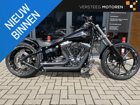 Harley Davidson 103 FXSB Softail Breakout 5HD # vele extra’s