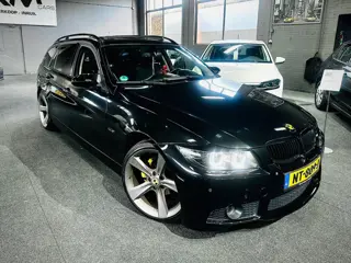 BMW 3-serie Touring 320i Dynamic Executive - SPORTUITLAAT - STOELVW - PARKEERSENSOR -
