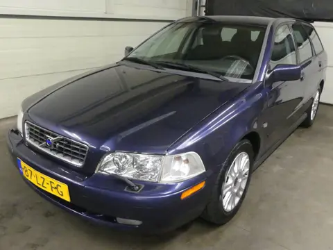 Volvo V40 1.8 Europa - Stoelverwarming - Airco - Cruise Control